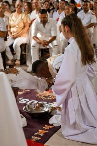 El acto más poderoso no es con palabras, sino con gestos de servicio y humildad