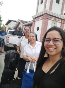 Llegando a la misión con alegría